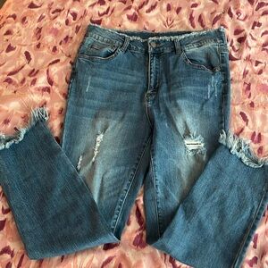 Size 13/31 Black Label Frayed Jeans